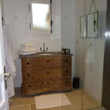 Holiday home Les Buis De Boscherville Henouville
